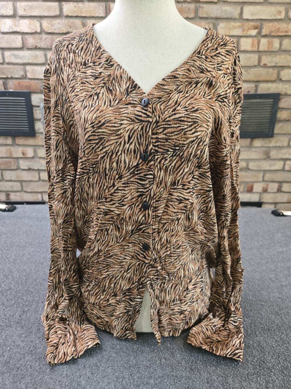 Pendleton Vtg Y2K Tiger Stripe Crinkle Rayon Blouse Top Womans Sz 8 Indie Sleaze